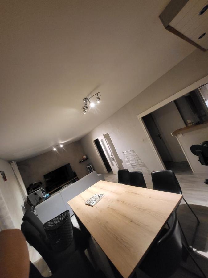 Chambre Neuve Dans Un Logement Partage A 10 Minute Du Circuit 24H Allonnes  Екстер'єр фото